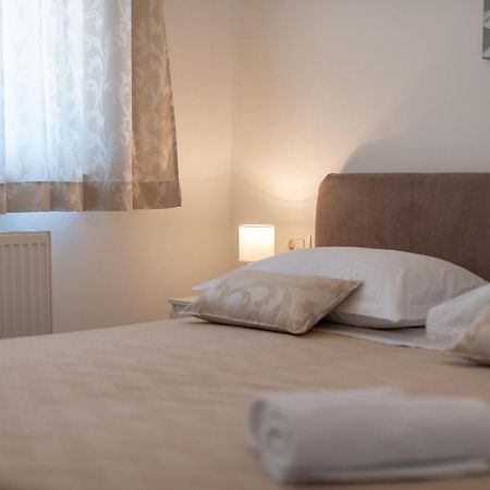 Villa Dalmata Трогир Экстерьер фото